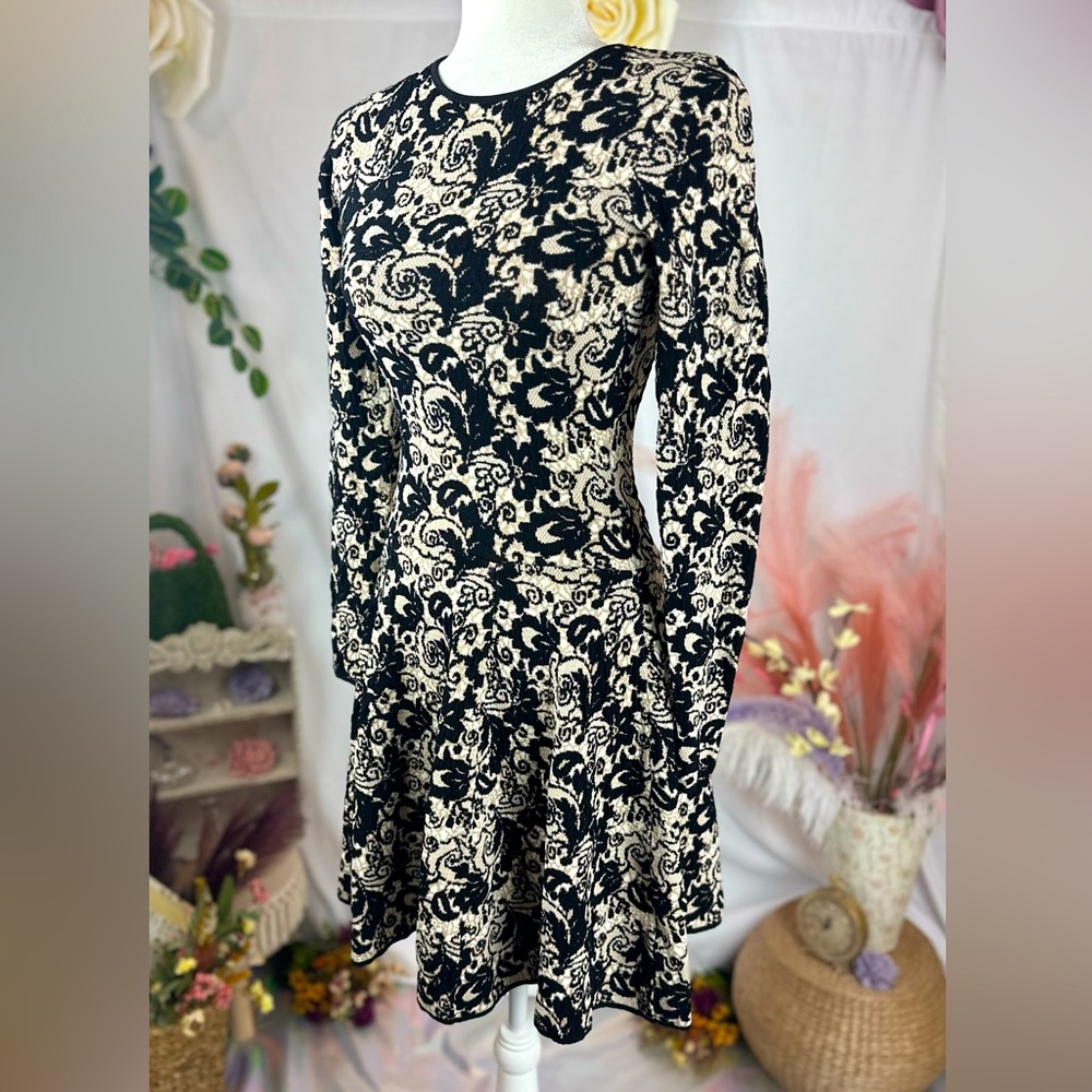 Felicity & Coco Fit And Flare Sweater Dress. Size Small